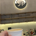 Sip Coffee Wine În interior