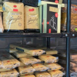 Sara Popa Petre Carte