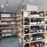 Ototo Store Victoriei În interior