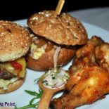 The Tipping Point Social Bistro Mâncare