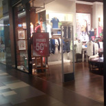 KFC Mall Vitan În interior