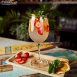 Baby Naked Kitchen Surf Băutură