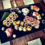 Yoshi Sushi and Teppanyaki Meniu