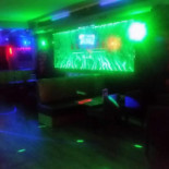 Handsome Monk Coffee House À l'intérieur