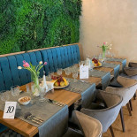 Zatara À l'intérieur