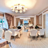 Four Seasons À l'intérieur