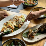 Élephante Bucharest Comida