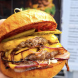 The Burgers By Paul Vrabie Mâncare