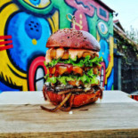 The Burgers By Paul Vrabie Băutură