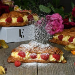 Diplomat Pasticceria Mâncare