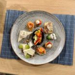 Aya Garden Sector 4 Comida