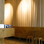 Ton În interior