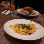 Caprice Lounge Comida