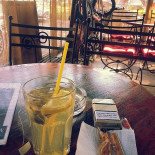 Pardon Cafe À l'intérieur