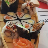 Mishi Bufet Nourriture