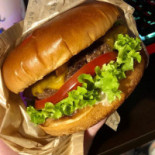 Burger Island Mâncare