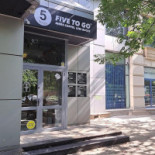 5 To Go Exterior