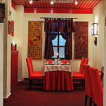 Taj Indian Cuisine În interior