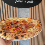 Napoletan Pizza E Pasta Nourriture