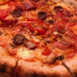 Napoletan Pizza E Pasta Nourriture