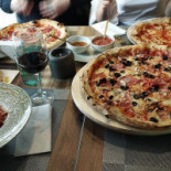 Napoletan Pizza E Pasta Nourriture