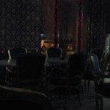 Dark Cafe În interior