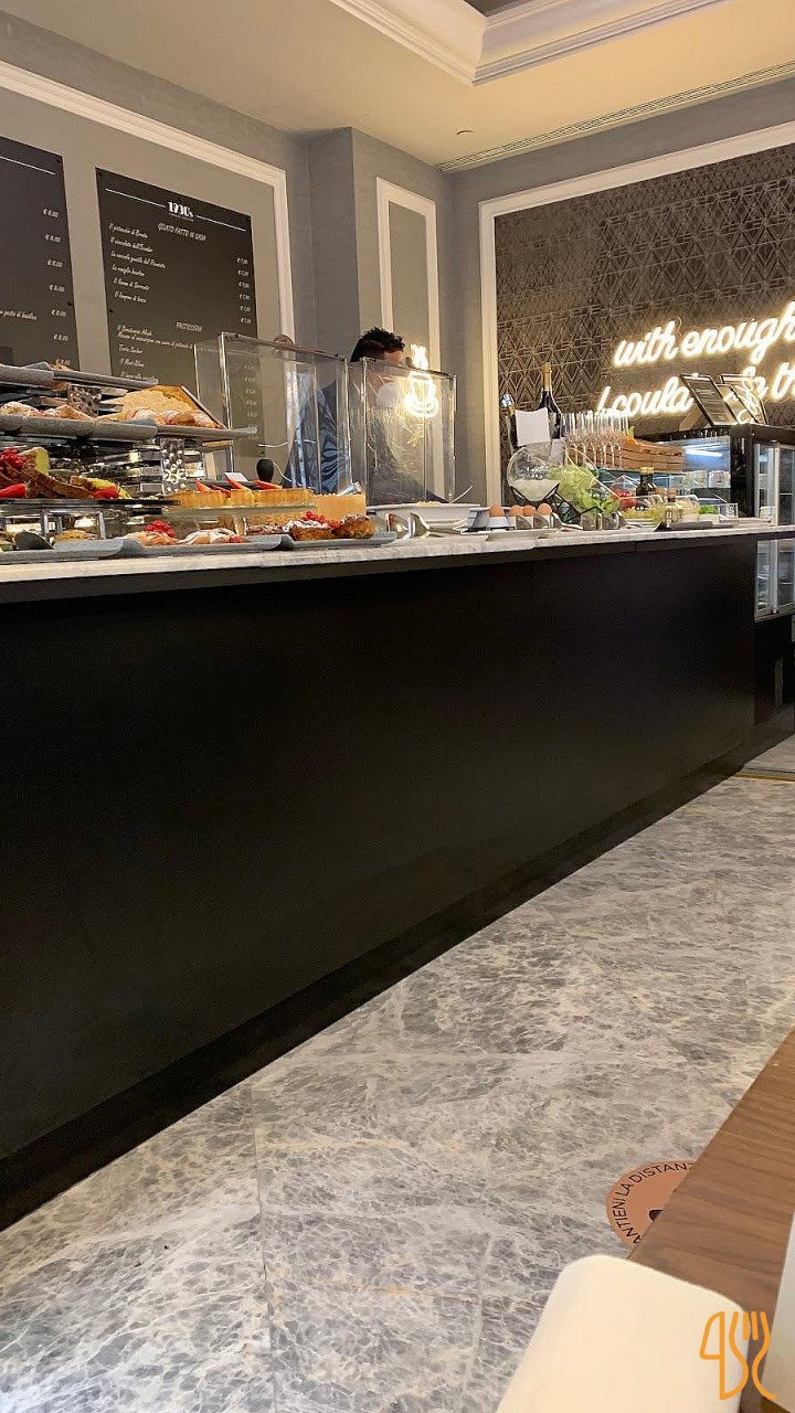 Gelateria La Romana În interior