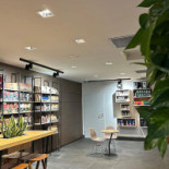 Tchibo Coffee Service Shop Cafe În interior