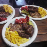 Terasa A N C O R =mici și PastramĂ Mâncare