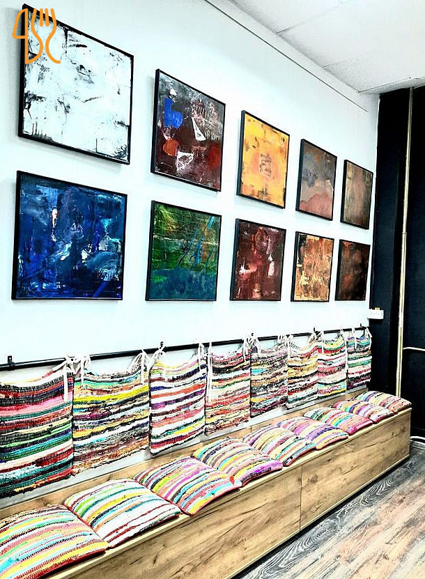 Daily Corner În interior