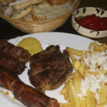Sandrino Pub Mâncare