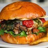 Burgerz Great Burgers Mâncare