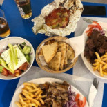 Gyros Thessalonikis Mâncare