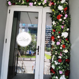 Chedo Gluten Free Exterior