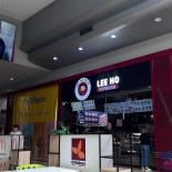 Lee Ho Express În interior