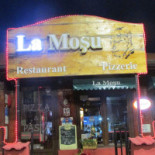 La Moșu Exterior