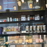 Ted's Coffee Co. În interior