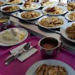 Cantina Studenteasca Utcb Mâncare