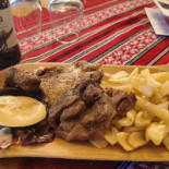 Rustic Basarab Mâncare
