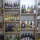 Romanian Wine Cellar Quality Boisson