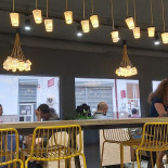Ted's Coffee Co. În interior