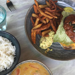 KANE World Food Studio Comida