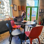 5 To Go În interior