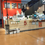 5 To Go În interior