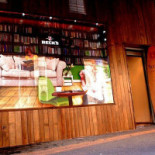 Books Cafe În interior