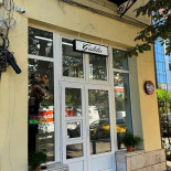 Gatita Exterior
