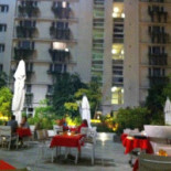 Le Bistro Exterior
