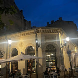 Cafeneaua 9 Exterior