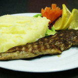 Oficial Taverna La Calinescu Mâncare