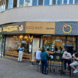 Pizza Shop Exterior